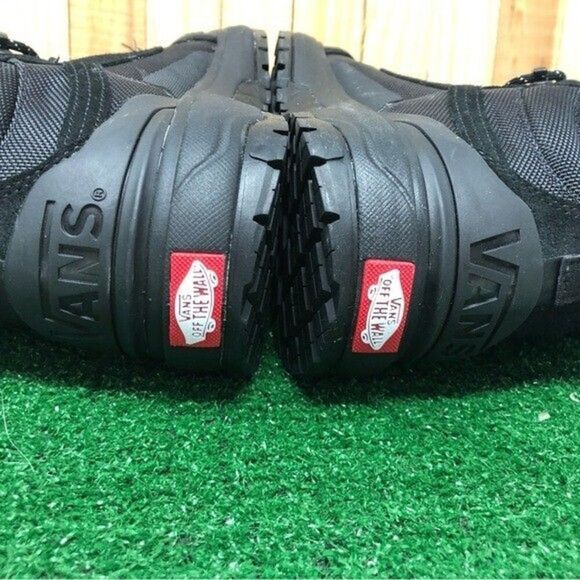 Vans 500383 UltraRange EXO Hi MTE 1 Shoes Black White Primaloft Mens SZ 7 - Picture 8 of 14